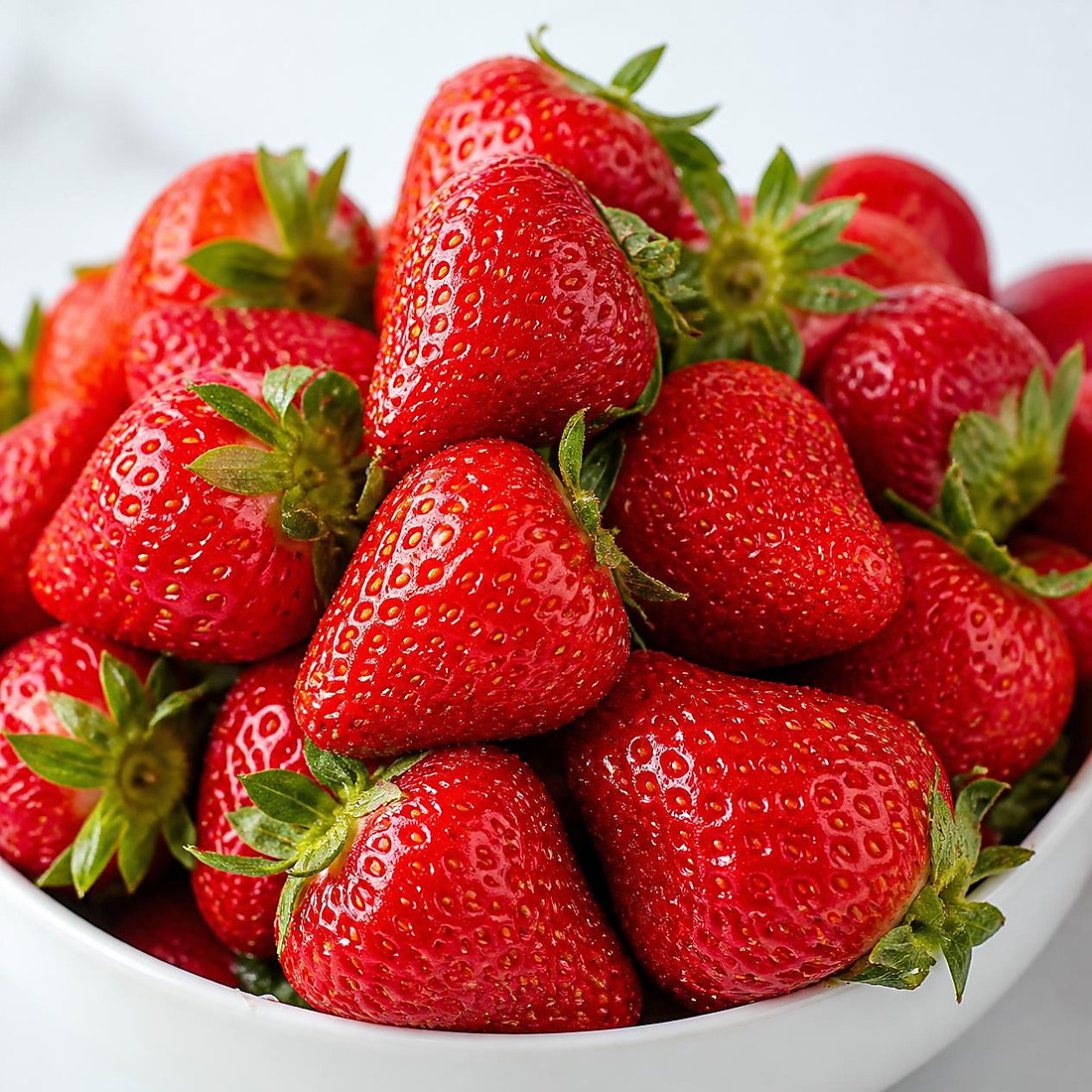 Fresh Strawberry available for enquiry at Karai Bazaar Karaikudi